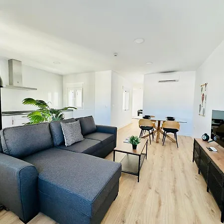 La Muralla Grupo Ac Gestion * Kadyks