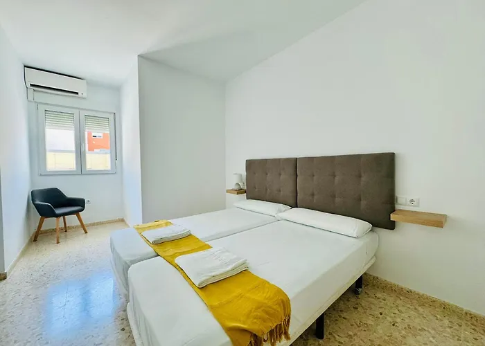 La Muralla Grupo Ac Gestion * كاديز